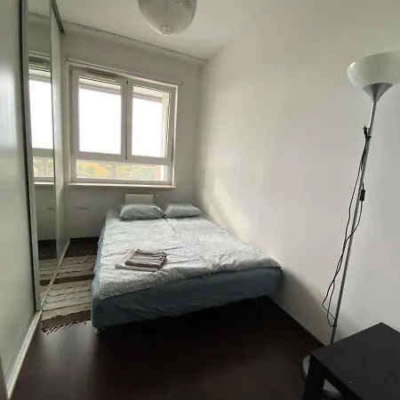 Apartament Przy Klifie アパート ワルシャワ